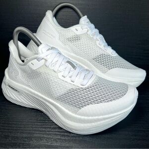 TYR Women’s Valkyrie Speedworks Running Shoes Sz 7.5 White Launchpx Midsole EUC